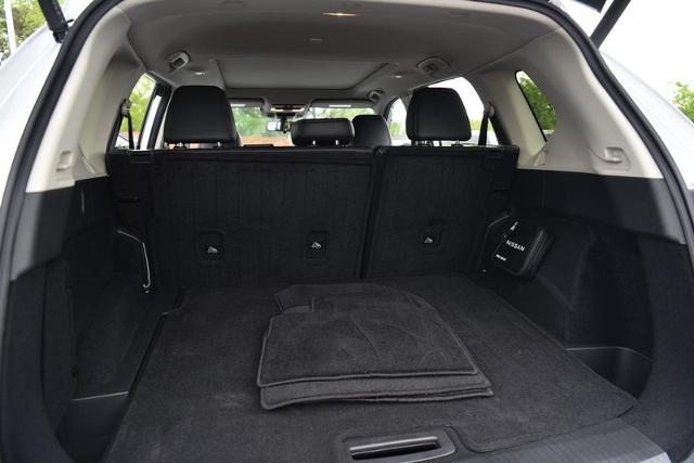 2024 Nissan Rogue Vehicle Photo in Ballwin, MO 63011