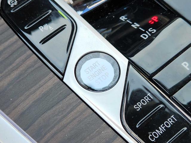 2024 BMW X7 xDrive40i Vehicle Photo in PLANO, TX 75024