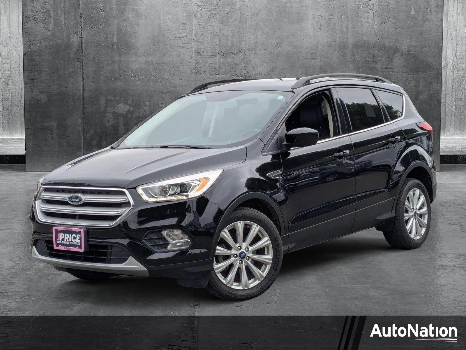 2019 Ford Escape Vehicle Photo in Valencia, CA 91355