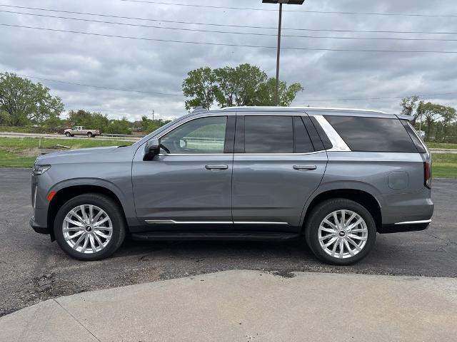 2022 Cadillac Escalade Vehicle Photo in MANHATTAN, KS 66502-5036