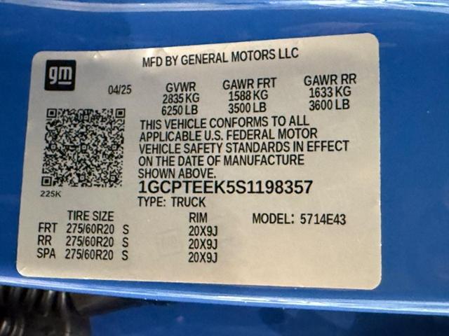 2025 Chevrolet Colorado Vehicle Photo in COLUMBIA, MO 65203-3903