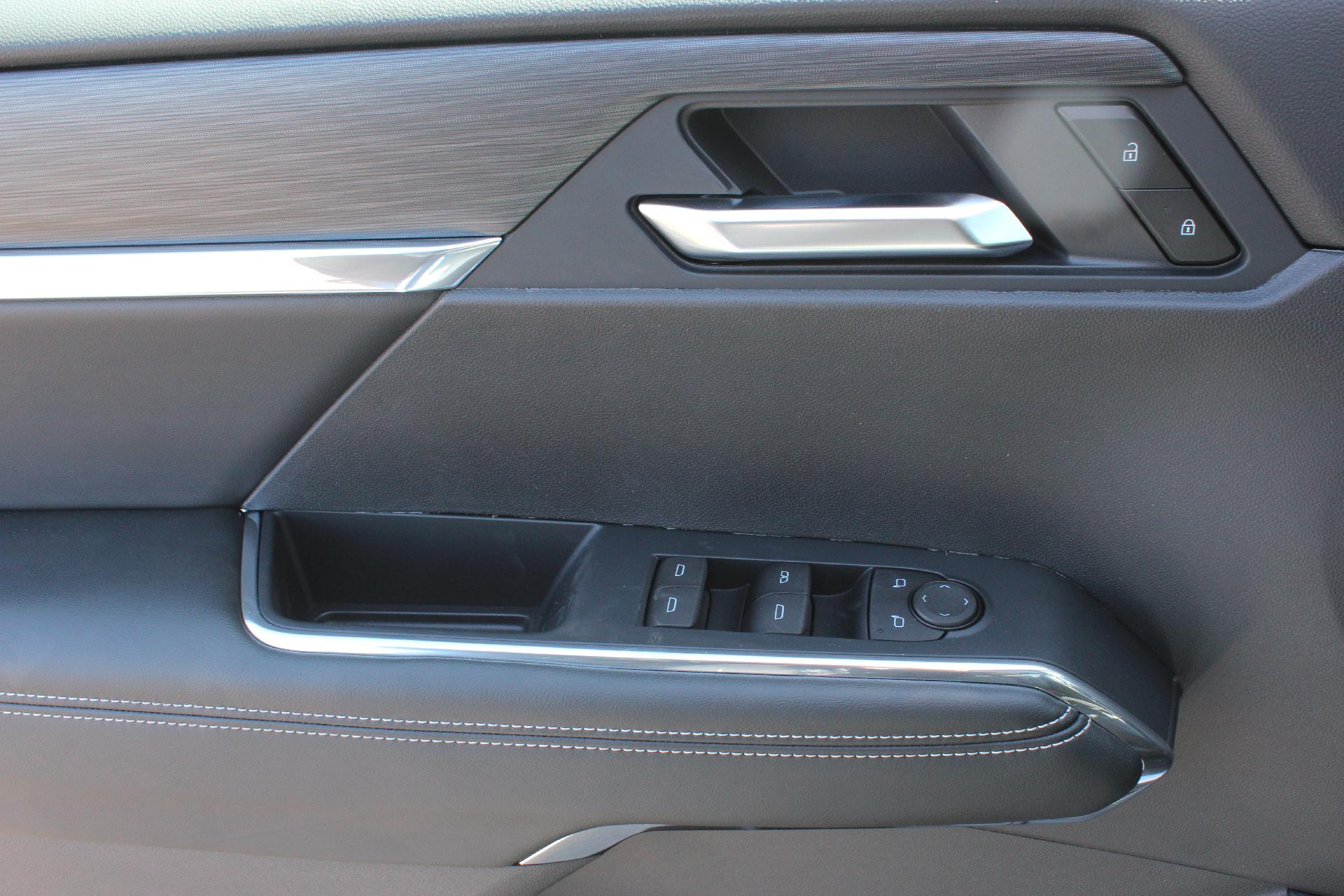 2025 GMC Acadia Vehicle Photo in AURORA, CO 80012-4011