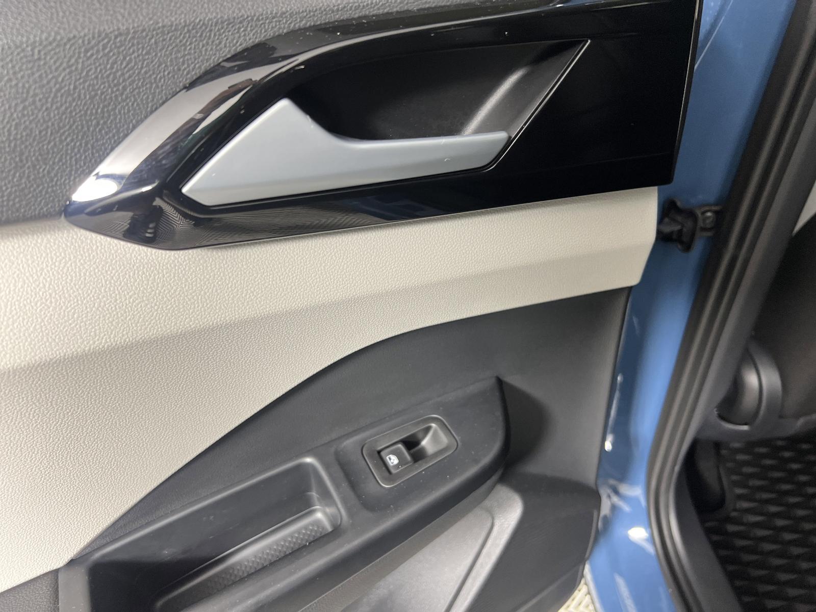 2025 Volkswagen Taos Vehicle Photo in Georgetown, TX 78626