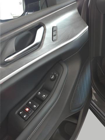 2025 Jeep Grand Cherokee L Vehicle Photo in Oshkosh, WI 54901