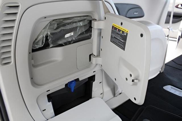 2018 Chrysler Pacifica Vehicle Photo in Green Bay, WI 54304