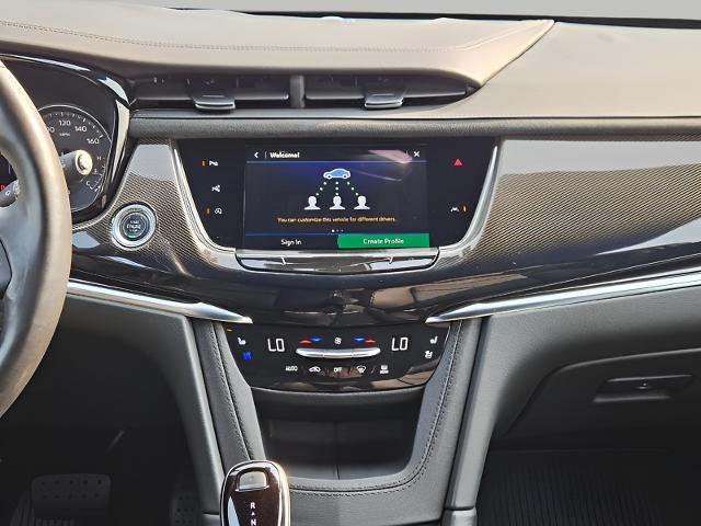 2025 Cadillac XT6 Vehicle Photo in MADISON, WI 53713-3220