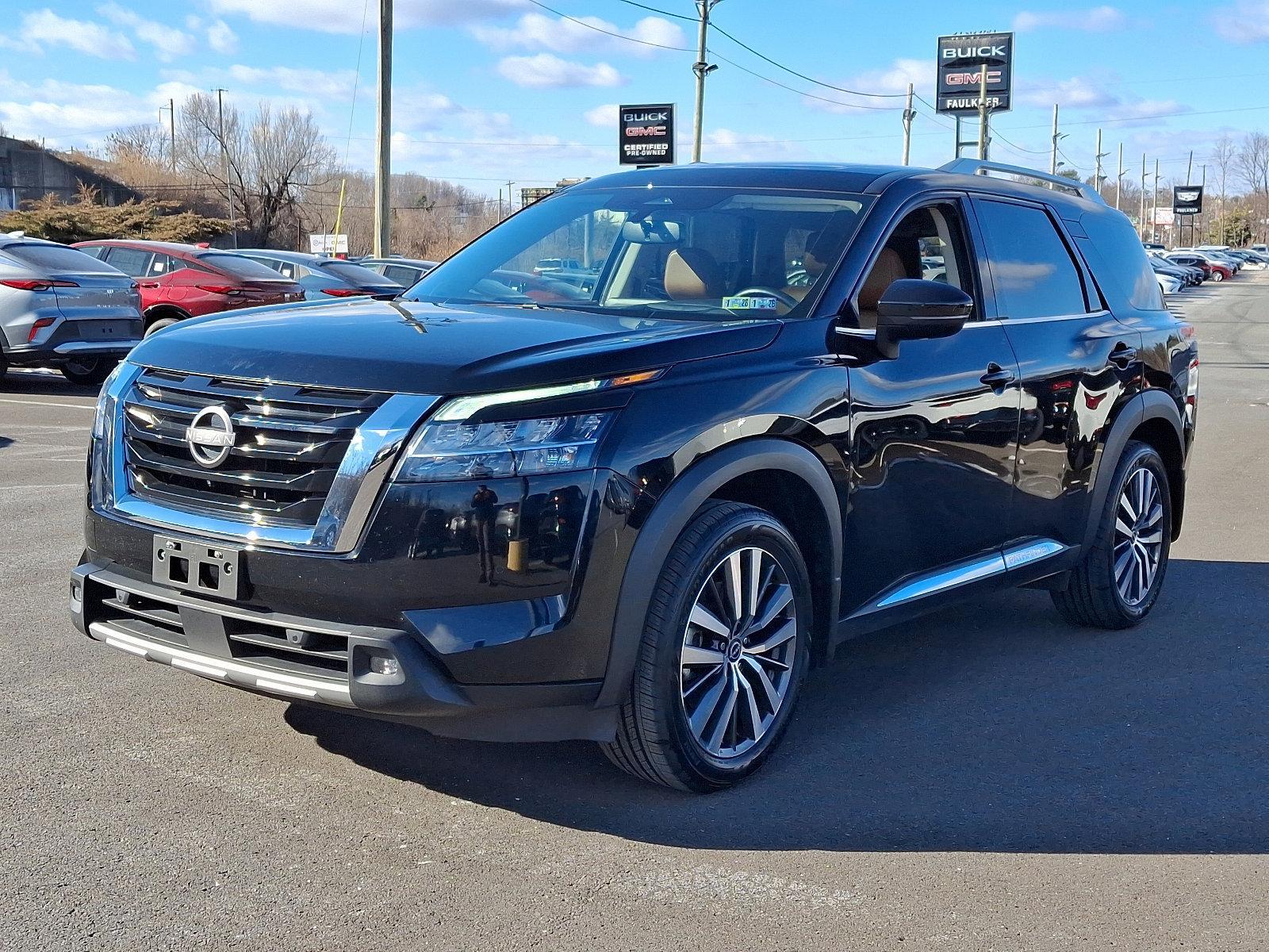 2022 Nissan Pathfinder Vehicle Photo in Trevose, PA 19053