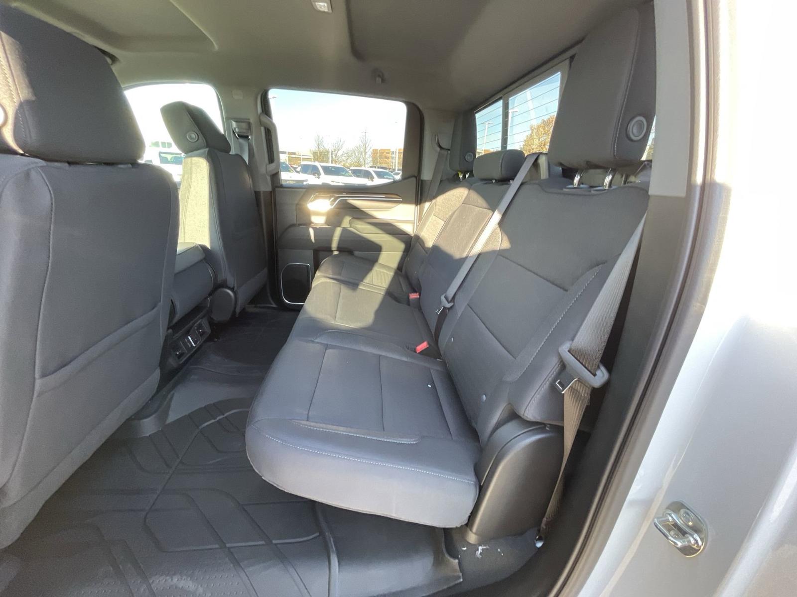 2025 Chevrolet Silverado 1500 Vehicle Photo in BENTONVILLE, AR 72712-4322