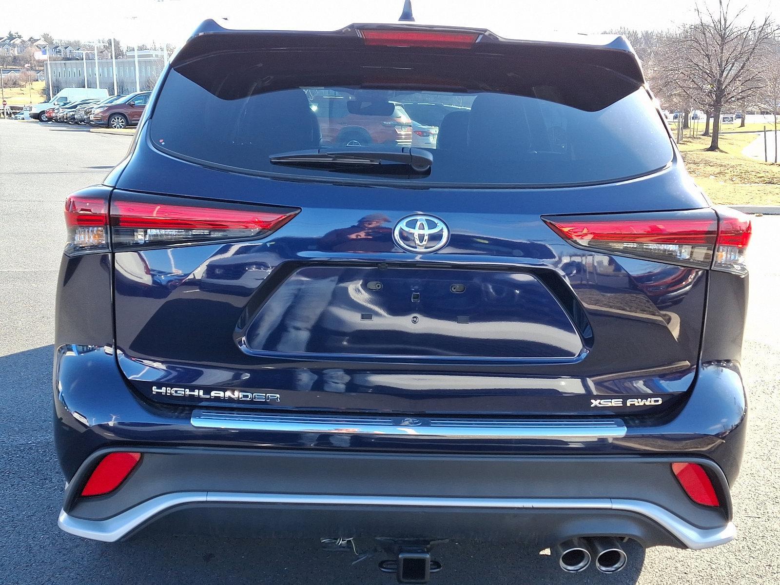 2023 Toyota Highlander Vehicle Photo in Harrisburg, PA 17111