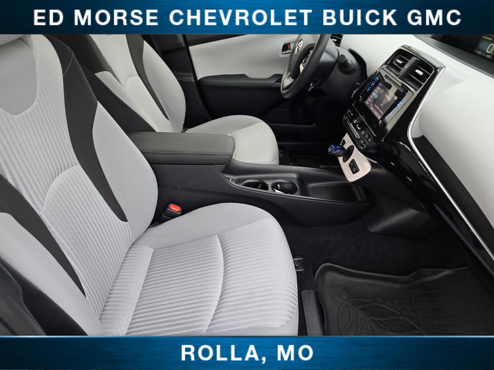 2016 Toyota Prius Vehicle Photo in Rolla, MO 65401