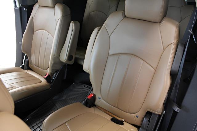 2016 Buick Enclave Vehicle Photo in Green Bay, WI 54304