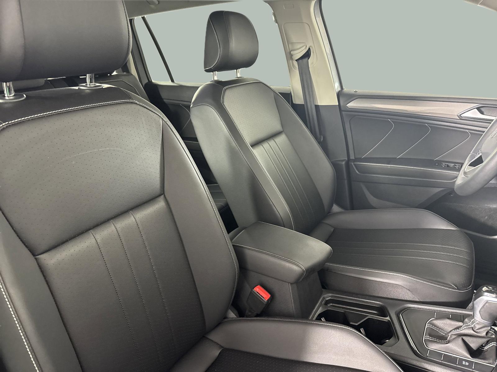 2024 Volkswagen Tiguan Vehicle Photo in Georgetown, TX 78626