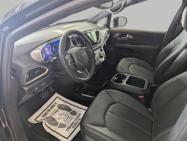 2025 Chrysler Voyager Vehicle Photo in Oshkosh, WI 54901