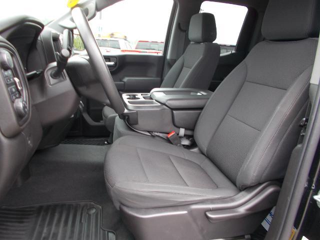2021 Chevrolet Silverado 1500 Vehicle Photo in LOWELL, MA 01852-4336