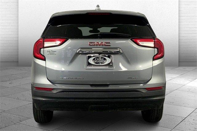 2024 GMC Terrain Vehicle Photo in KANSAS CITY, MO 64114-4545