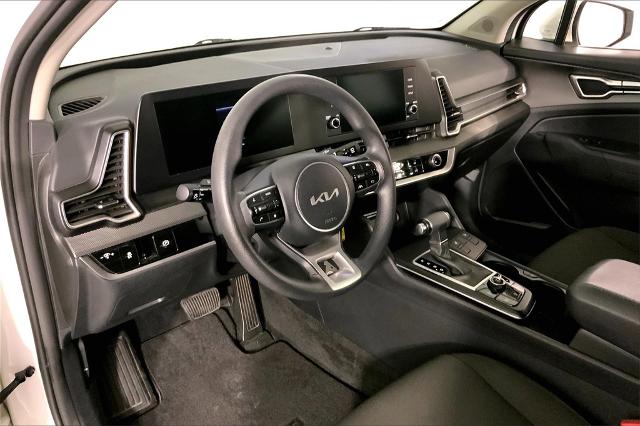 2024 Kia Sportage Vehicle Photo in Lees Summit, MO 64086