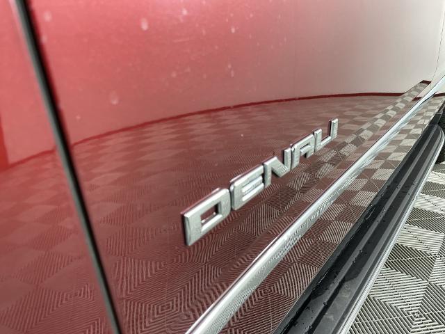 2017 GMC Yukon XL Vehicle Photo in GILBERT, AZ 85297-0402
