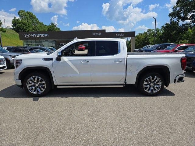2024 GMC Sierra 1500 Vehicle Photo in Pleasant Hills, PA 15236