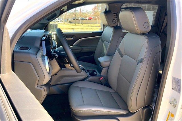 2025 Chevrolet Colorado Vehicle Photo in KANSAS CITY, MO 64114-4502
