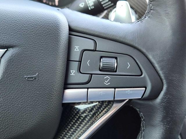 2024 Cadillac XT6 Vehicle Photo in DENTON, TX 76210-9321
