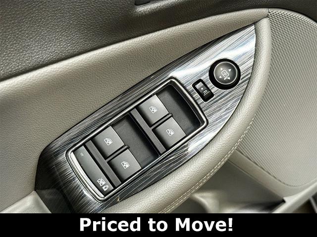 2019 Chevrolet Impala Vehicle Photo in EVERETT, WA 98203-5662