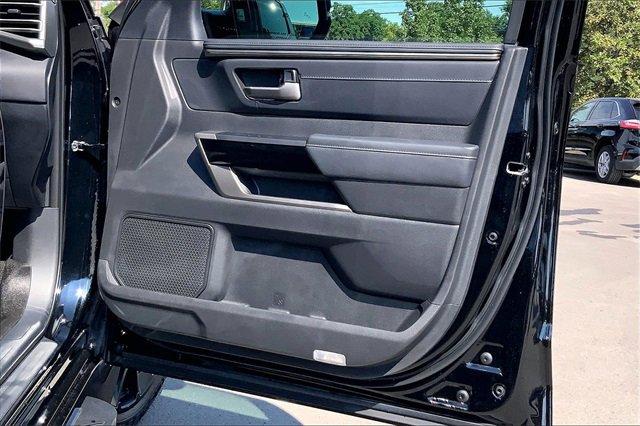 2025 Toyota Tundra 4WD Vehicle Photo in KANSAS CITY, MO 64114-4502