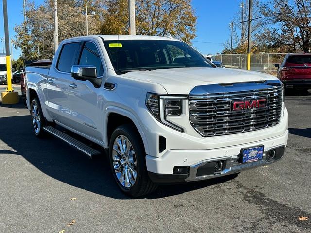 2024 GMC Sierra 1500 Vehicle Photo in LOWELL, MA 01852-4336