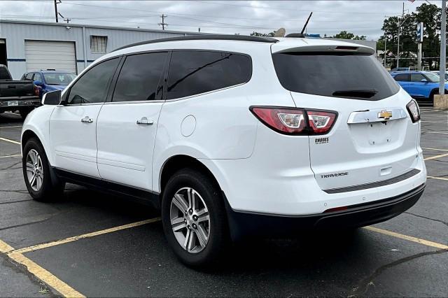 Used 2017 Chevrolet Traverse 2LT with VIN 1GNKRHKD1HJ270297 for sale in Van Buren, AR