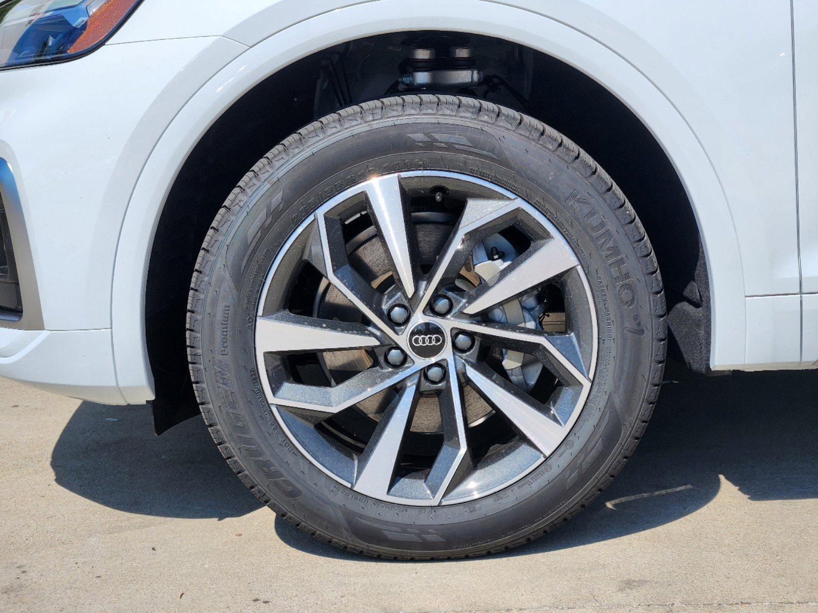 2024 Audi Q5 Vehicle Photo in MCKINNEY, TX 75070