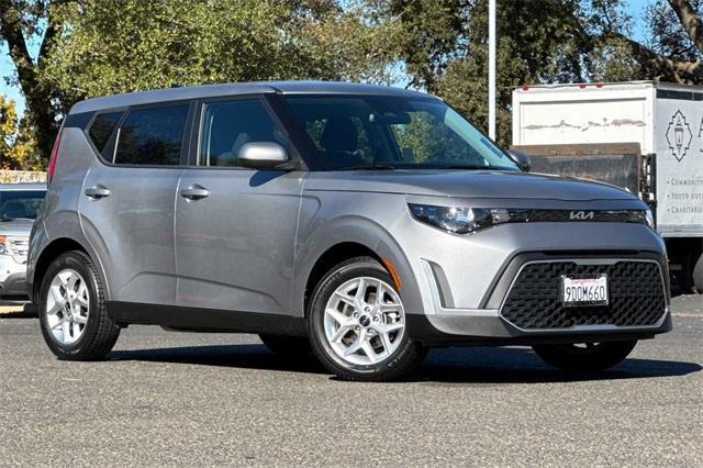 2023 Kia Soul Vehicle Photo in ELK GROVE, CA 95757-8703