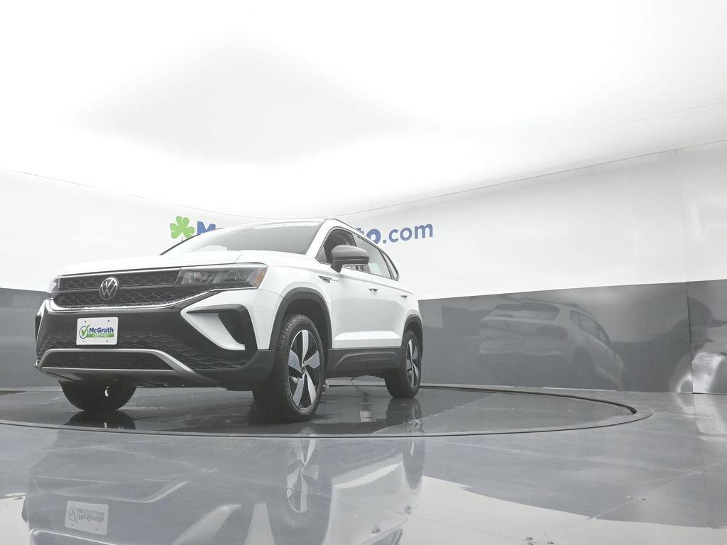 2023 Volkswagen Taos Vehicle Photo in Marion, IA 52302
