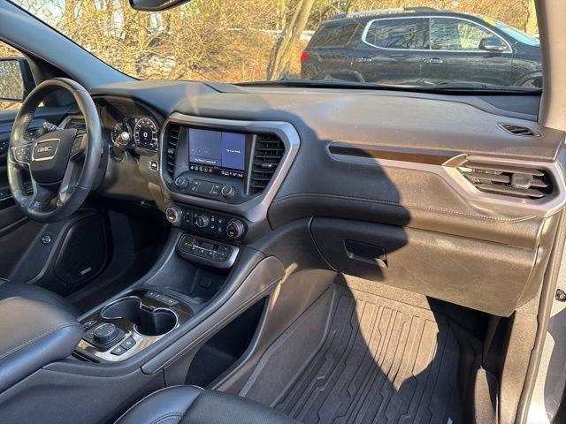 2022 GMC Acadia Vehicle Photo in MEDINA, OH 44256-9631