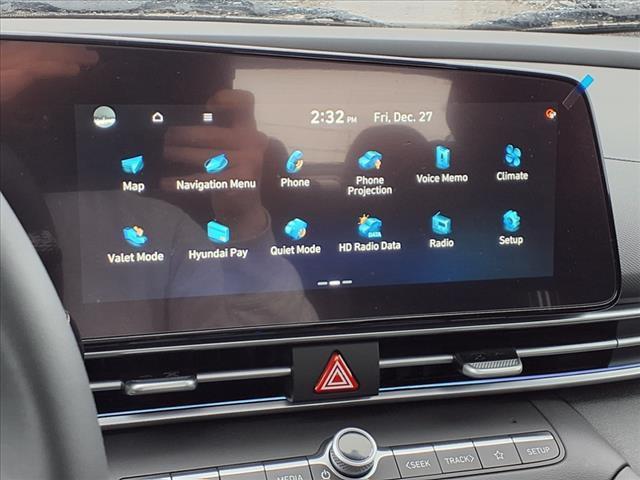 2025 Hyundai ELANTRA Vehicle Photo in Peoria, IL 61615