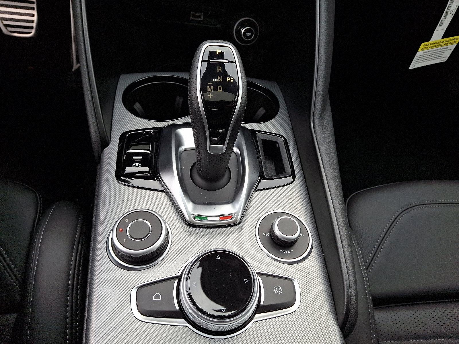 2025 Alfa Romeo Giulia Vehicle Photo in Willow Grove, PA 19090