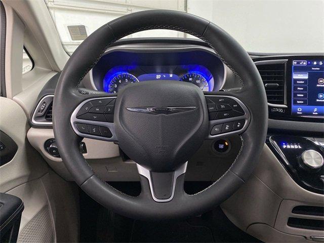 2023 Chrysler Pacifica Vehicle Photo in PORTLAND, OR 97225-3518