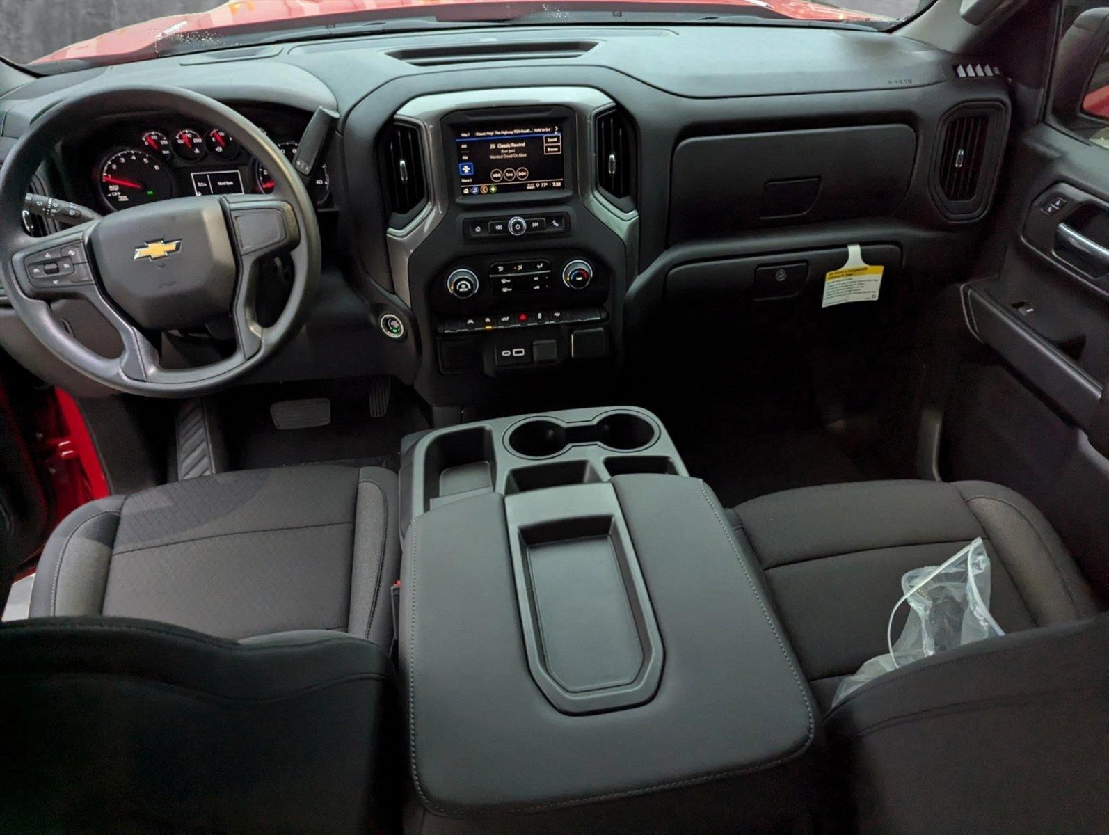 2025 Chevrolet Silverado 1500 Vehicle Photo in PEMBROKE PINES, FL 33024-6534