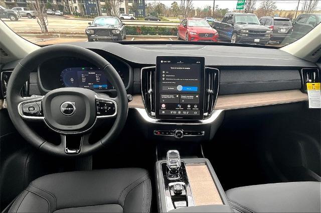 2025 Volvo XC90 Vehicle Photo in Houston, TX 77007