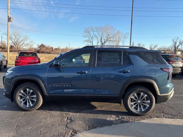 2025 Chevrolet Equinox Vehicle Photo in MANHATTAN, KS 66502-5036