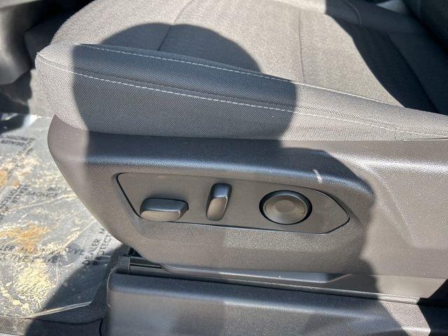 2024 GMC Sierra 1500 Vehicle Photo in MEDINA, OH 44256-9631