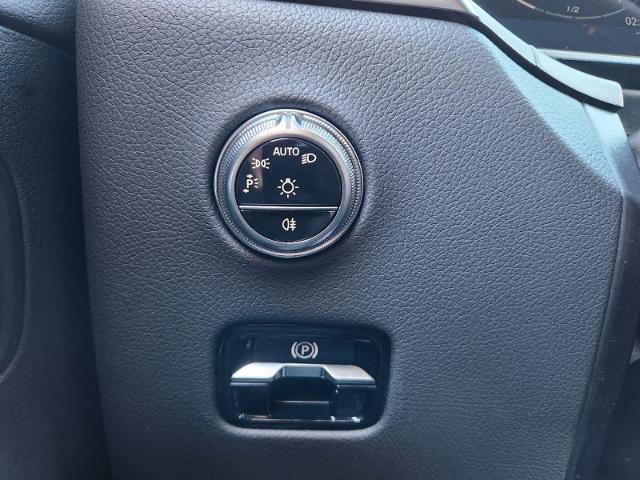 2025 Mercedes-Benz GLC Vehicle Photo in HOUSTON, TX 77079