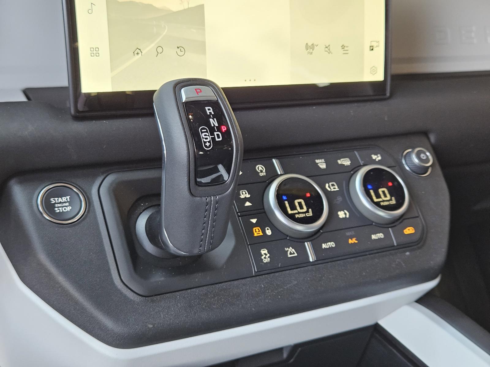 2025 Defender Vehicle Photo in AUSTIN, TX 78717