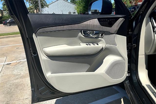 2022 Volvo XC90 Vehicle Photo in Houston, TX 77007