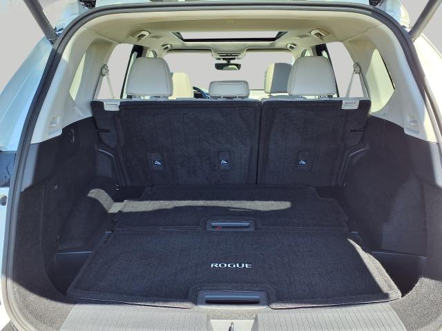 2022 Nissan Rogue Vehicle Photo in Oshkosh, WI 54904