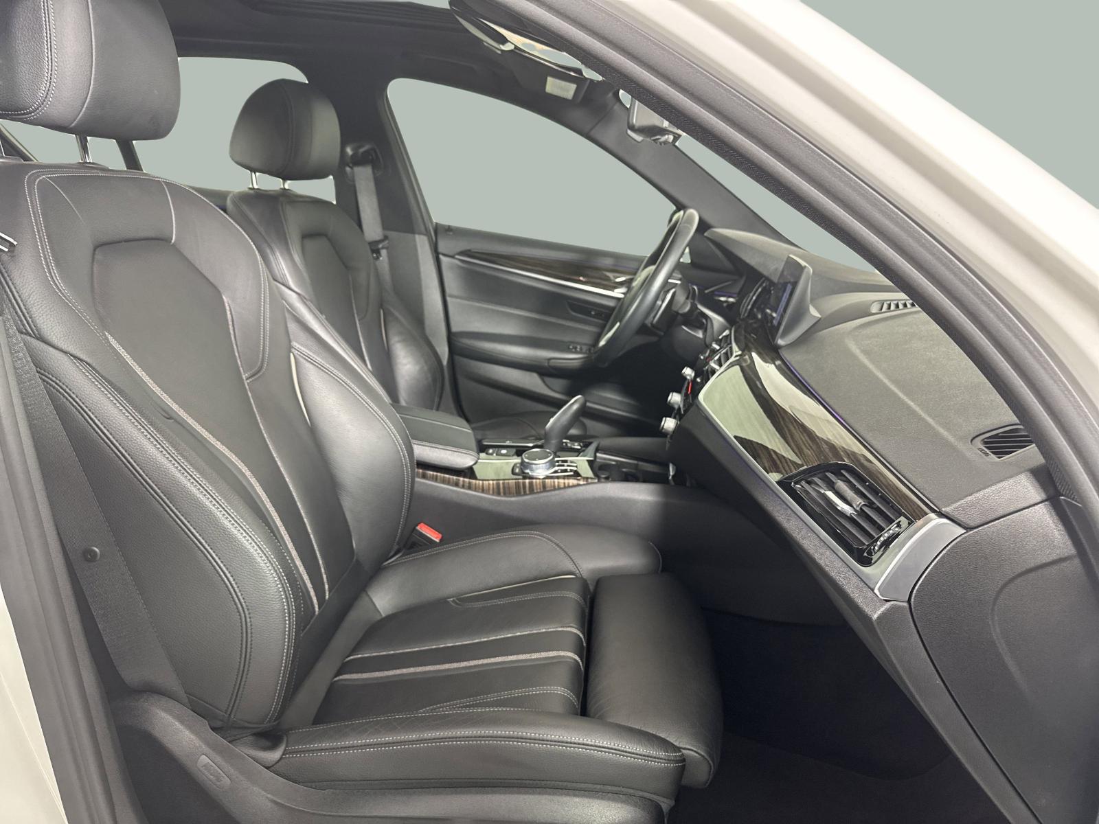2018 BMW 5 Series Vehicle Photo in GEORGETOWN, TX 78626-7508