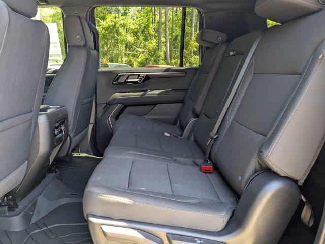 2025 Chevrolet Suburban Vehicle Photo in BRUNSWICK, GA 31525-1881