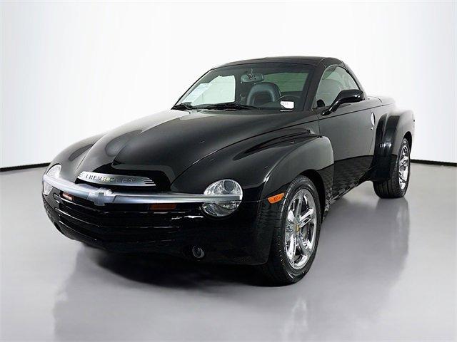 2004 Chevrolet SSR Vehicle Photo in PUYALLUP, WA 98371-4149