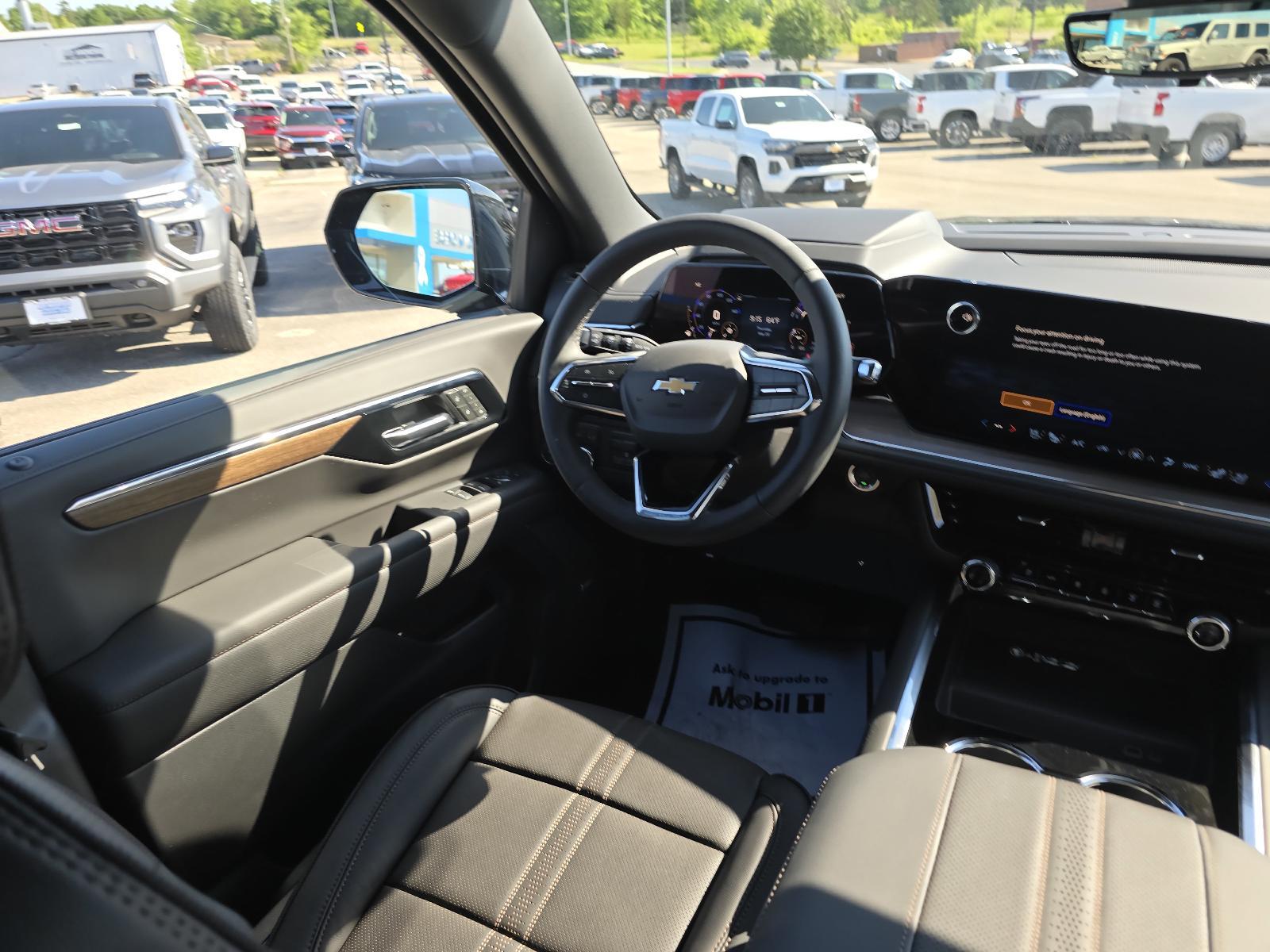 2025 Chevrolet Suburban Vehicle Photo in Rolla, MO 65401