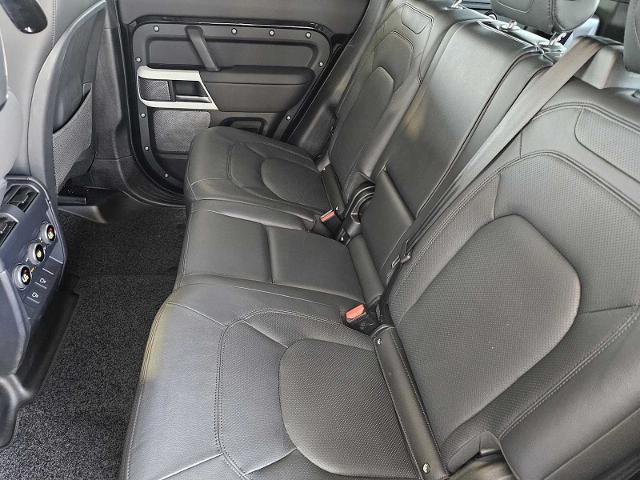 2024 Defender Vehicle Photo in AUSTIN, TX 78717