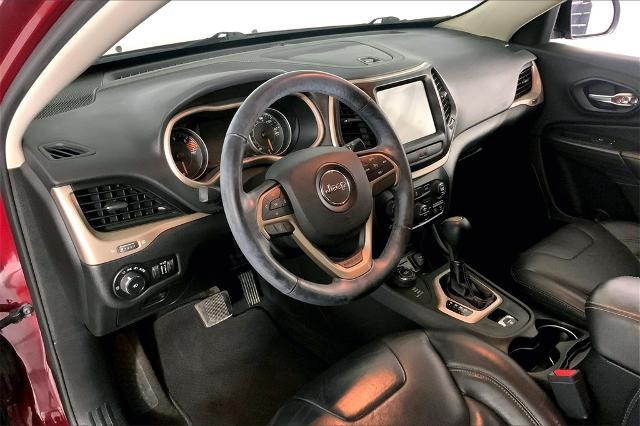 2017 Jeep Cherokee Vehicle Photo in Lees Summit, MO 64086
