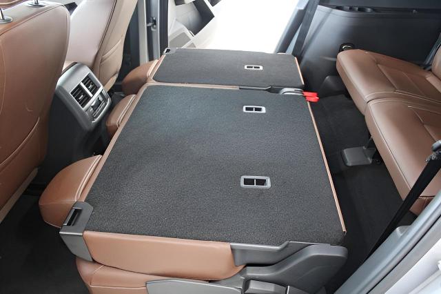 2023 Volkswagen Atlas Vehicle Photo in Green Bay, WI 54304